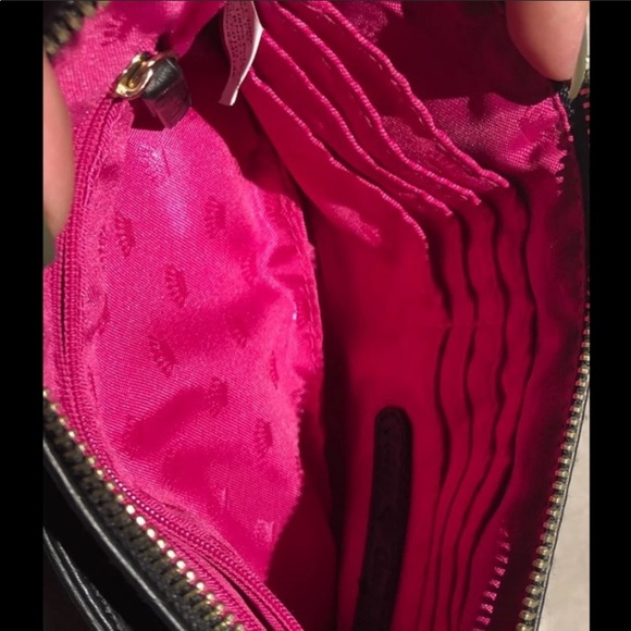 Juicy couture black vegan wristlet Super cute. - Picture 3 of 4